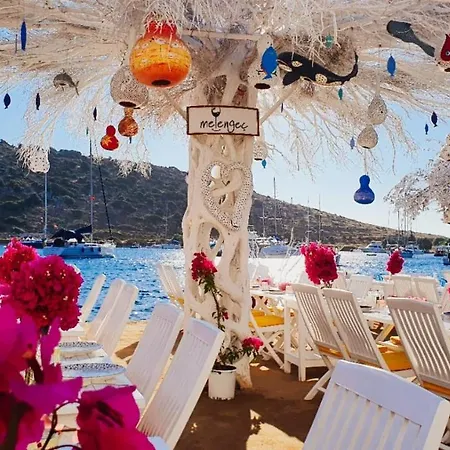 Beautiful Villa In Bodrum Guemuesluek For Families And Couples فيلة