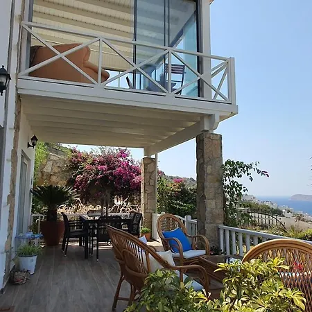 فيلة Beautiful Villa In Bodrum Guemuesluek For Families And Couples بودروم